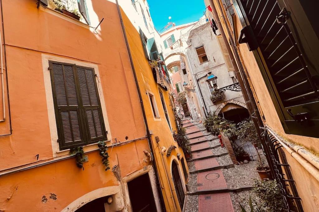 Mini Accommodation In Sanremo Liguria Exterior foto